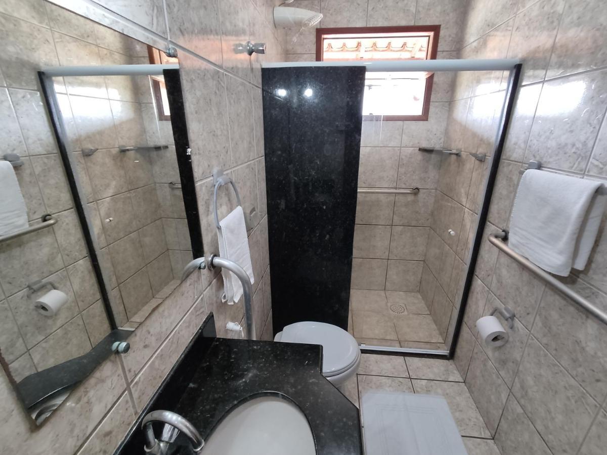 Hotel Pousada Guaypora Guarapari Exteriör bild
